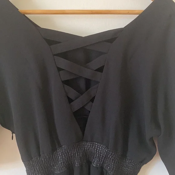 VERY J black top with back straps and waist detail - Picture 4 of 4